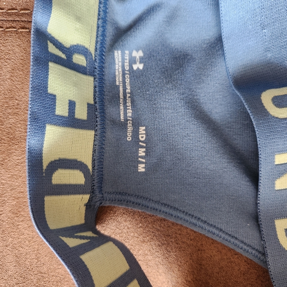 Under Armour - Picture 4 of 4